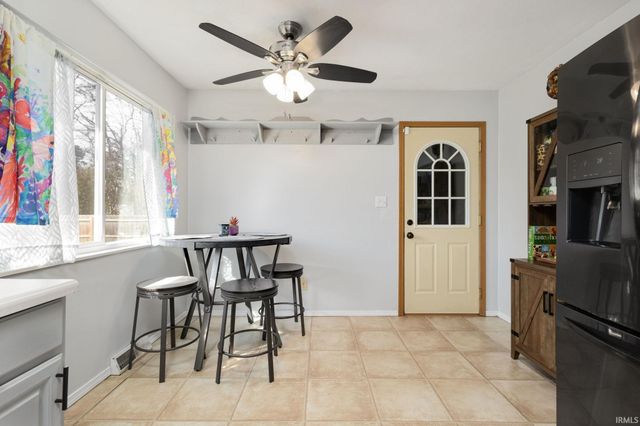 52235 Helmen Avenue, South Bend, IN 46637