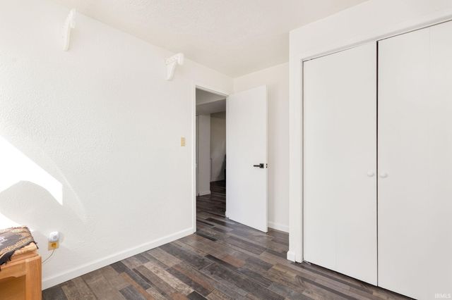 52235 Helmen Avenue, South Bend, IN 46637