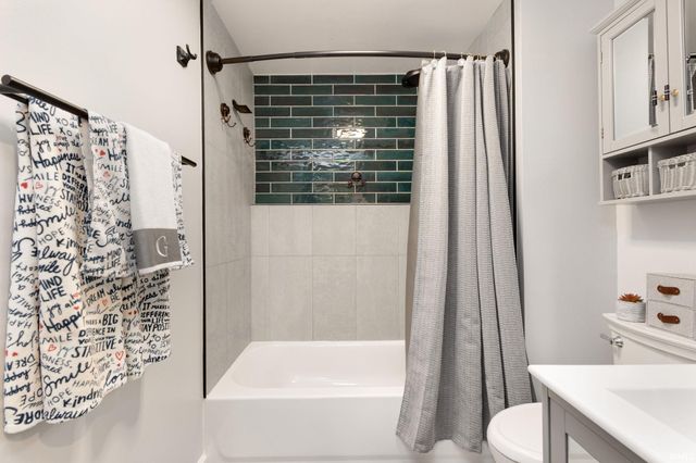 52235 Helmen Avenue, South Bend, IN 46637