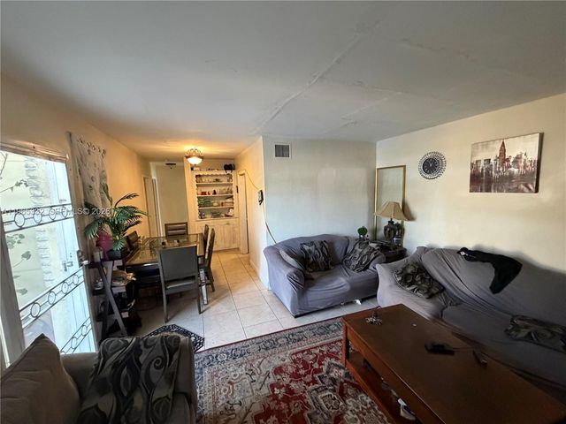 540 NW 119th St, Miami, FL 33168