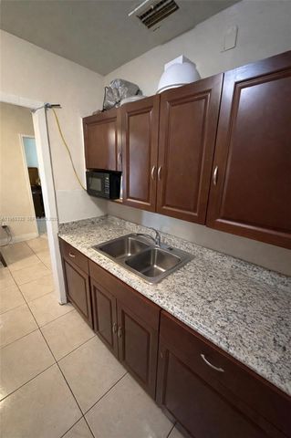 540 NW 119th St, Miami, FL 33168