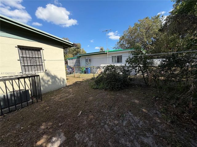 540 NW 119th St, Miami, FL 33168
