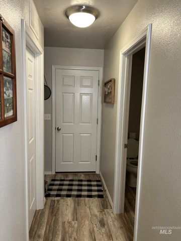 5614 Barkley Way, Caldwell, ID 83607