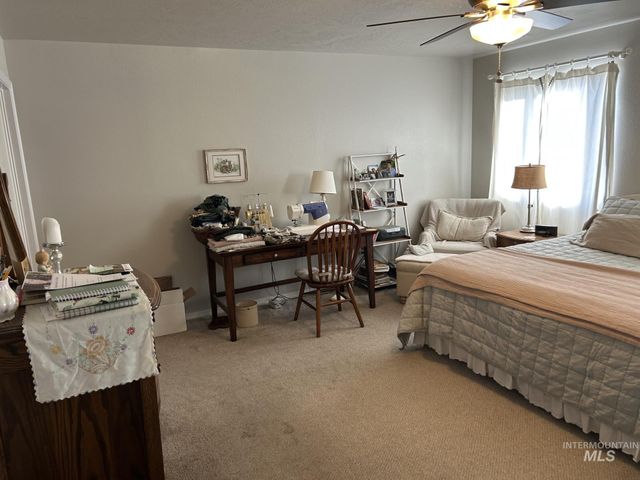 5614 Barkley Way, Caldwell, ID 83607