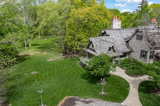 3500 Spring Road, Oak Brook, IL 60523