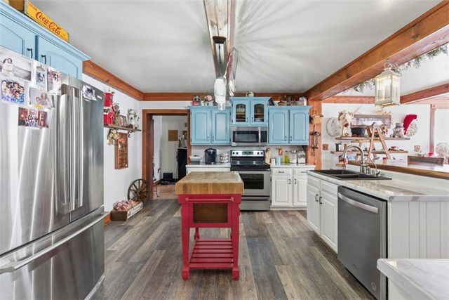 2976 Henderson Road, Mt Pleasant Twp, PA 15301