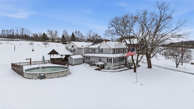 2976 Henderson Road, Mt Pleasant Twp, PA 15301