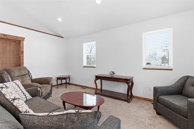 2976 Henderson Road, Mt Pleasant Twp, PA 15301