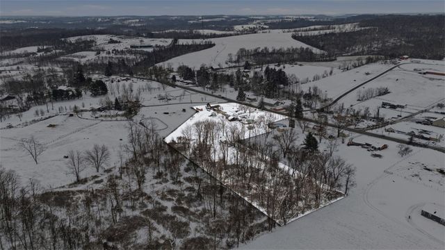 2976 Henderson Road, Mt Pleasant Twp, PA 15301