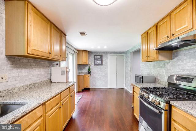 8407 SPRUCE ST, Manassas, VA 20111