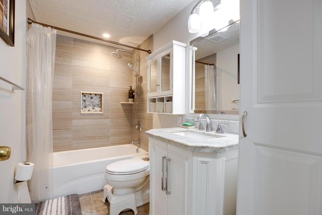 8407 SPRUCE ST, Manassas, VA 20111