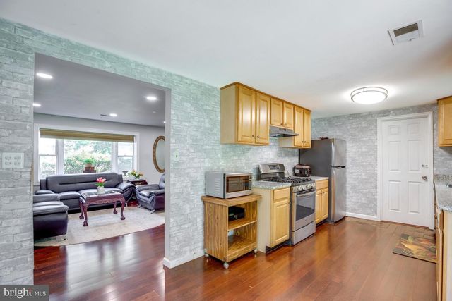 8407 SPRUCE ST, Manassas, VA 20111