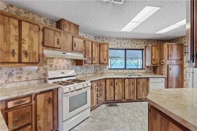 5563 Petaca Road, Las Vegas, NV 89122