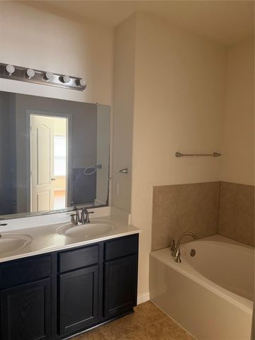 7534 Abbey Point Lane, Houston, TX 77049