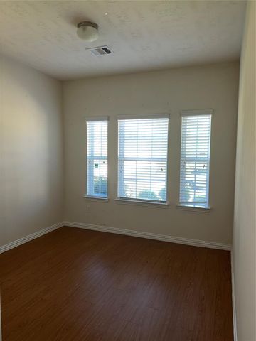 7534 Abbey Point Lane, Houston, TX 77049