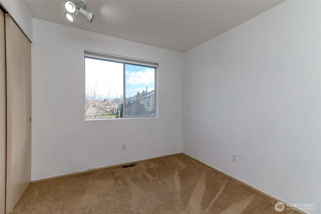 3436 Wetherbee Lane, Enumclaw, WA 98022