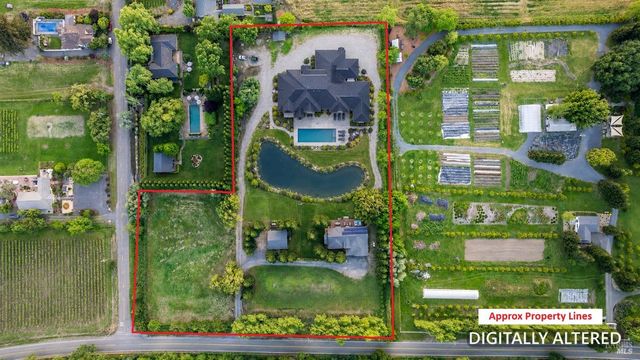 14631 Kinley Dr, Healdsburg, CA 95448