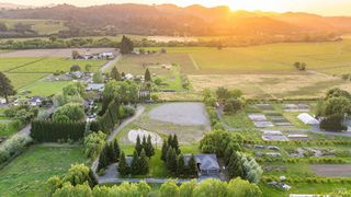 14631 Kinley Dr, Healdsburg, CA 95448
