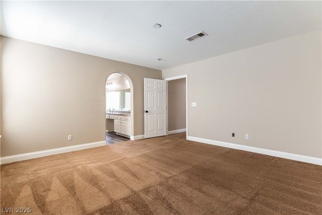 9813 Peseo Cresta Avenue, Las Vegas, NV 89117