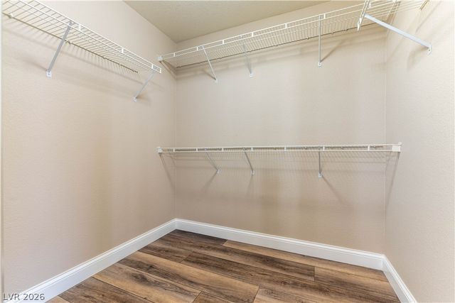 9813 Peseo Cresta Avenue, Las Vegas, NV 89117