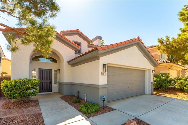 9813 Peseo Cresta Avenue, Las Vegas, NV 89117