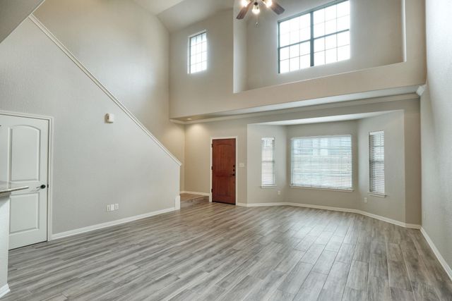 8701 Escarpment BLVD 82, Austin, TX 78749