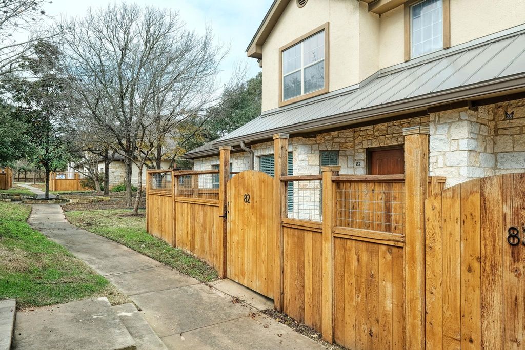 8701 Escarpment BLVD 82, Austin, TX 78749