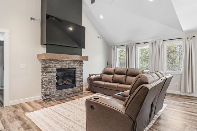11618 Yellowstone Trail, Harlan, IN 46743