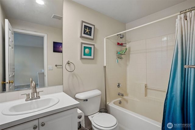 3723 NE 6th Street, Renton, WA 98056