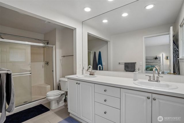 3723 NE 6th Street, Renton, WA 98056