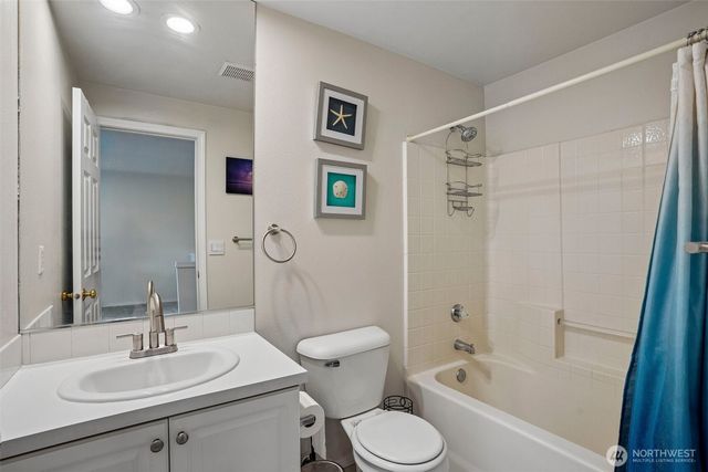 3723 NE 6th Street, Renton, WA 98056