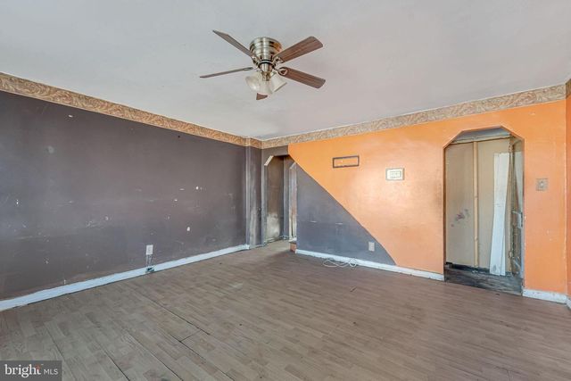 2936 ROYDEN ST, Camden, NJ 08105