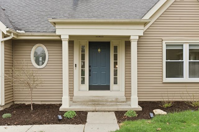 7779 Newport Drive, Clarkston, MI 48348