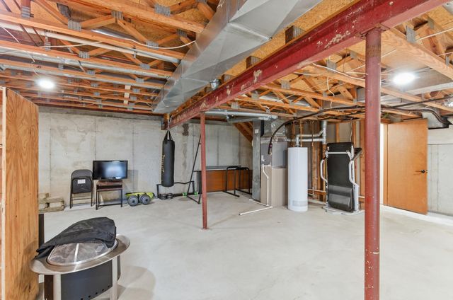 7779 Newport Drive, Clarkston, MI 48348