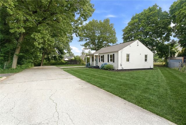 28 Plain Street, East Providence, RI 02916