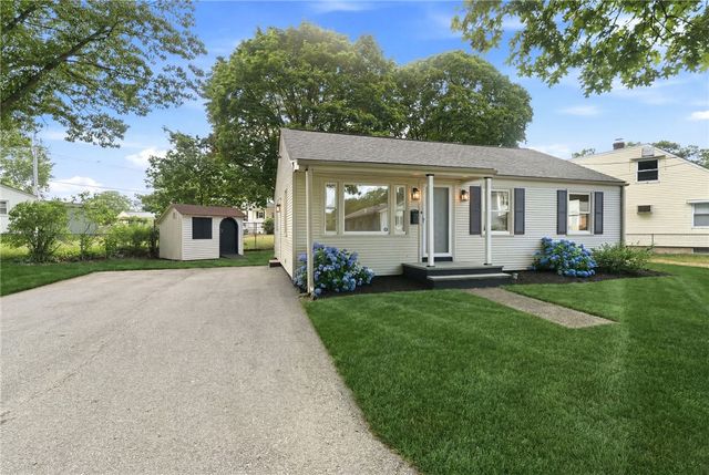 28 Plain Street, East Providence, RI 02916
