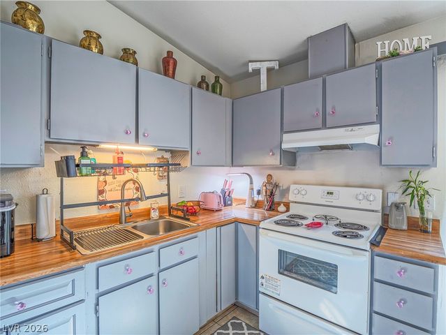 372 Linn Lane, Las Vegas, NV 89110