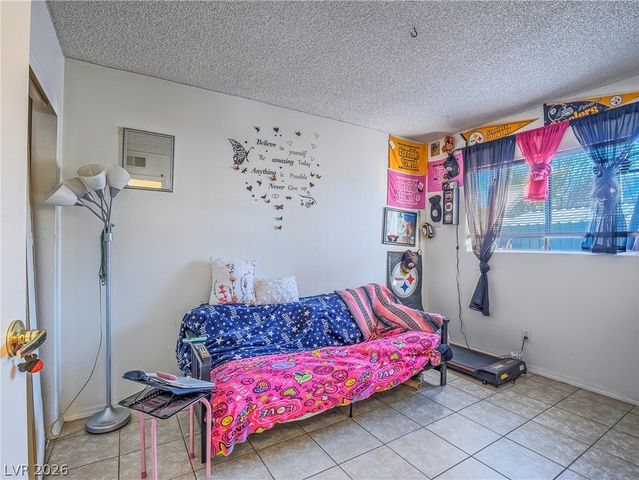 372 Linn Lane, Las Vegas, NV 89110