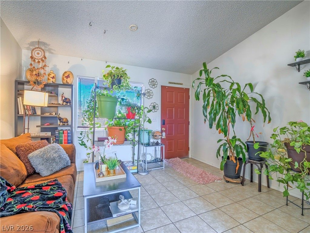 Image 3 of property listing at 372 Linn Lane, Las Vegas, NV 89110