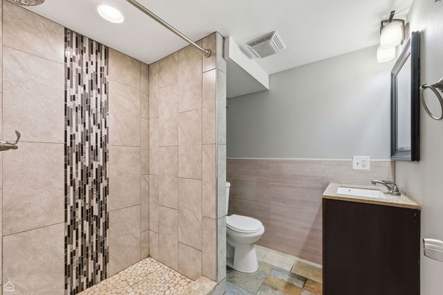 7701 S Christiana Avenue, Chicago, IL 60652