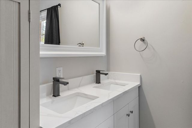 1508 Jewell Dr, Columbia, TN 38401