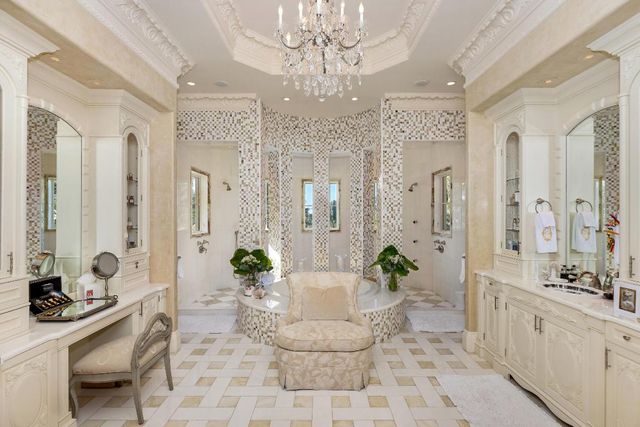 820 S Ocean Boulevard, Manalapan, FL 33462