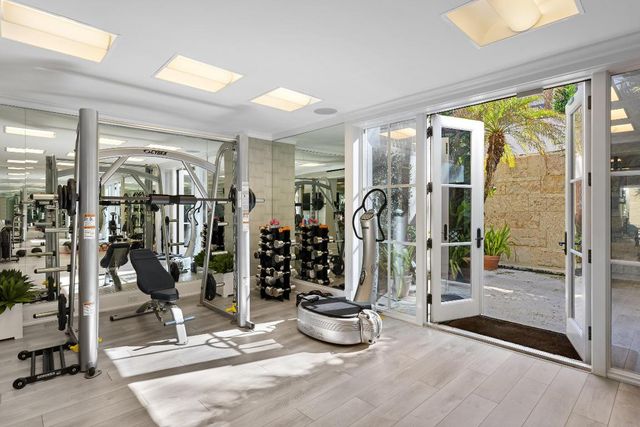 820 S Ocean Boulevard, Manalapan, FL 33462