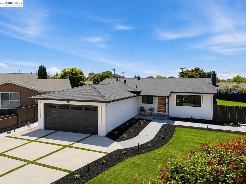 Image 2 of property listing at 4683 De Silva St., Fremont, CA 94538