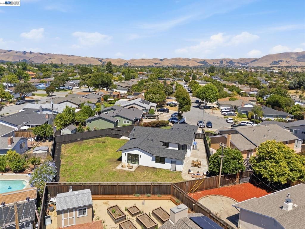 Image 26 of property listing at 4683 De Silva St., Fremont, CA 94538
