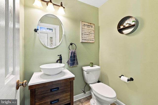 13946 WATERFLOW PL, Centreville, VA 20121
