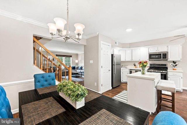 13946 WATERFLOW PL, Centreville, VA 20121