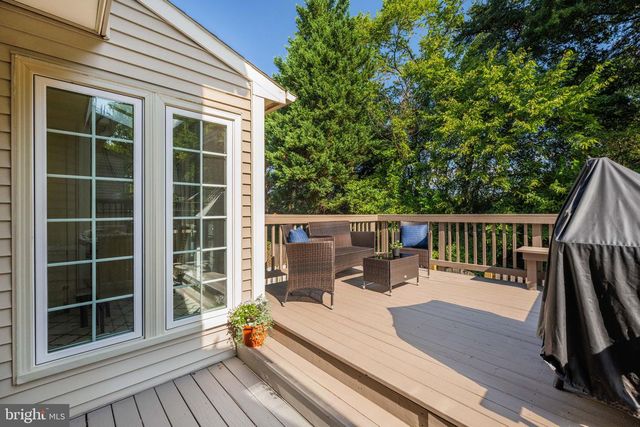 13946 WATERFLOW PL, Centreville, VA 20121