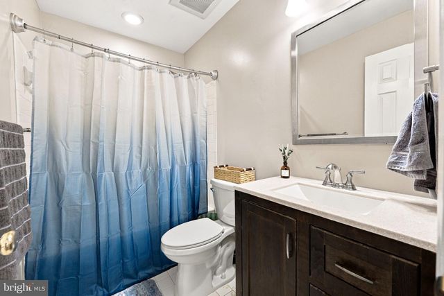 13946 WATERFLOW PL, Centreville, VA 20121