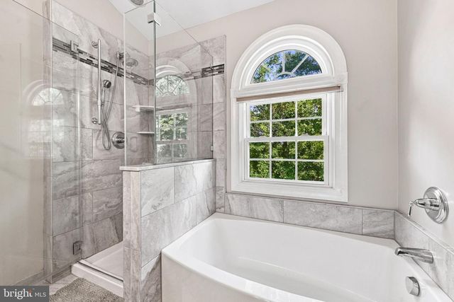 13946 WATERFLOW PL, Centreville, VA 20121